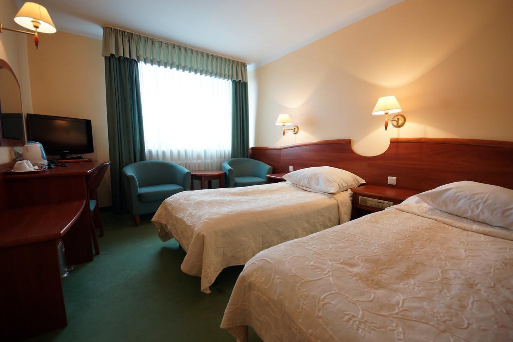 Chełm Hotel Kamena מראה חיצוני תמונה