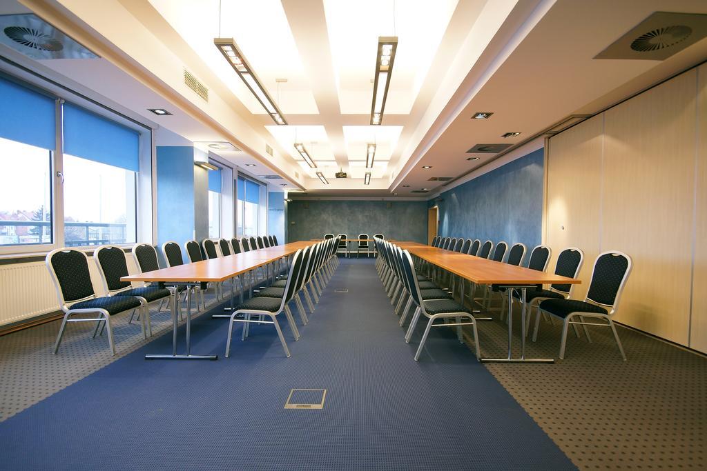 Chełm Hotel Kamena מראה חיצוני תמונה