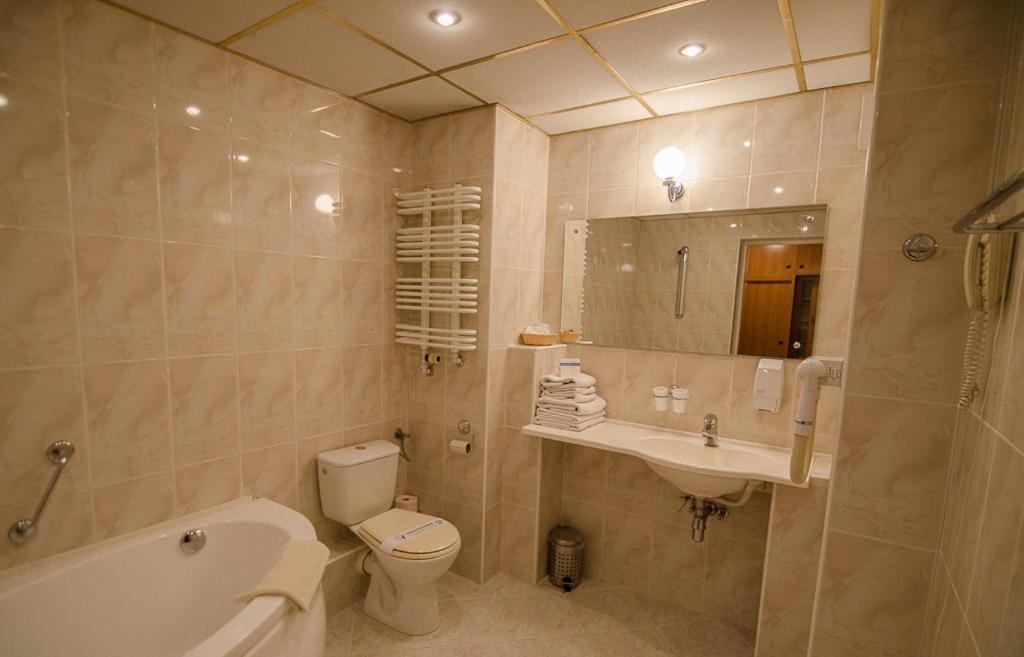 Chełm Hotel Kamena מראה חיצוני תמונה