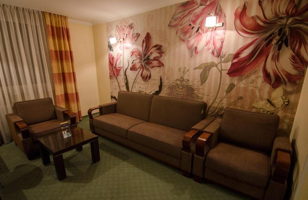 Chełm Hotel Kamena מראה חיצוני תמונה